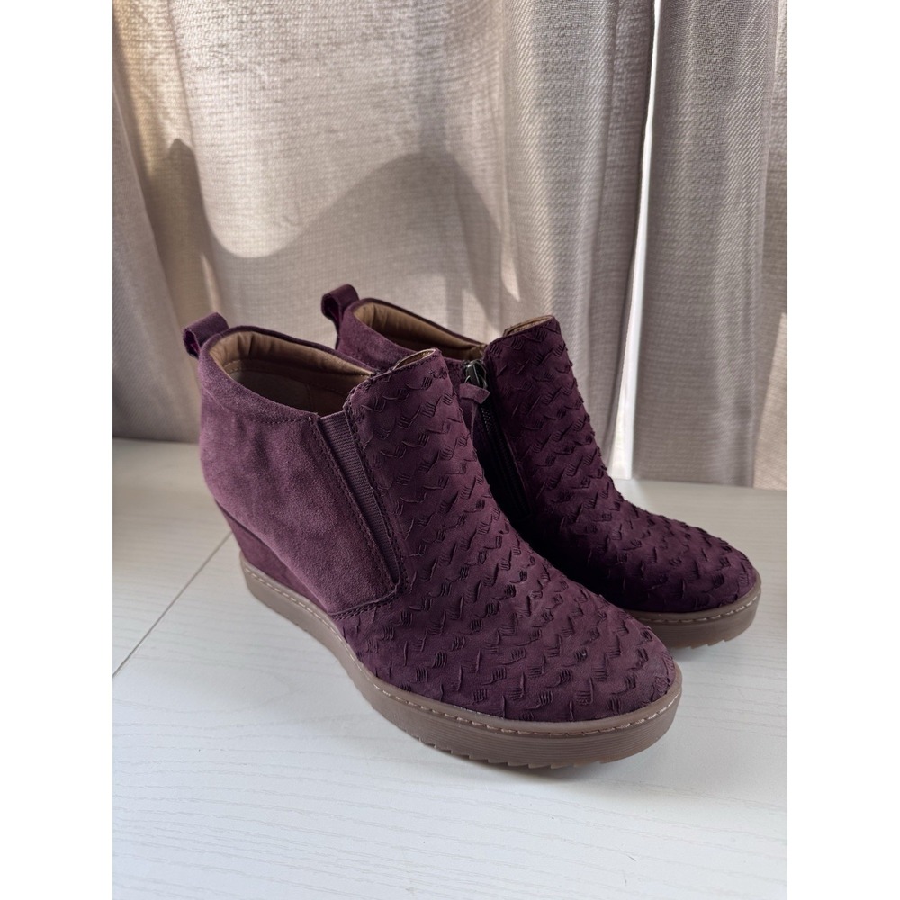 Sofft Slayton Burgundy Wine Suede Wedge Ankle Boots Women's Size 7.5M